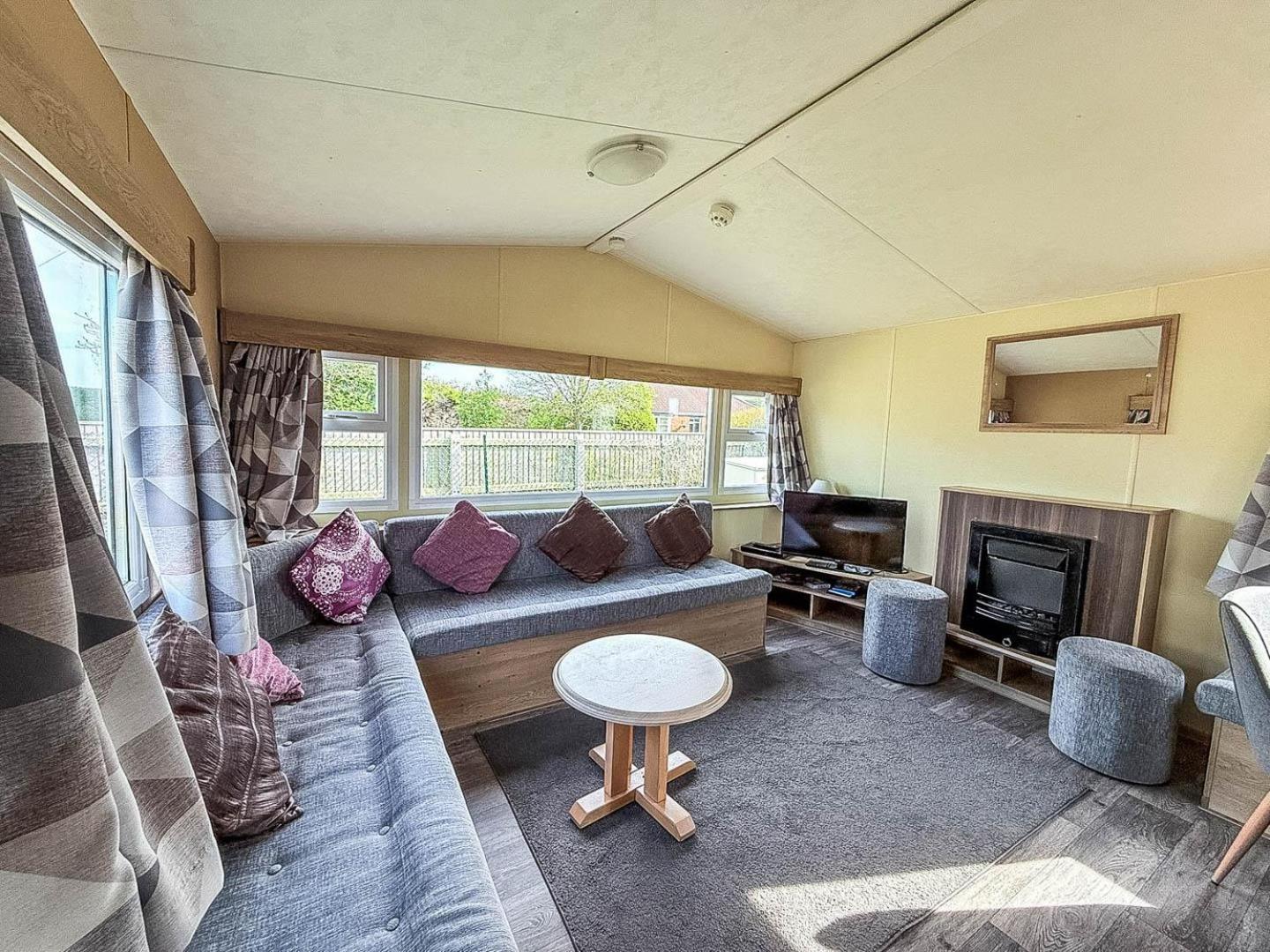לאות' Lovely 6 Berth Caravan At Sunnydale Holiday Park Ref 35375S מראה חיצוני תמונה